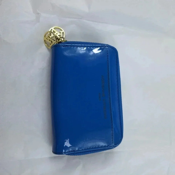 Adrienne Vittadini Bifold Blue Patent Leather with Gold Colored Zippers Wallet - Picture 13 of 14